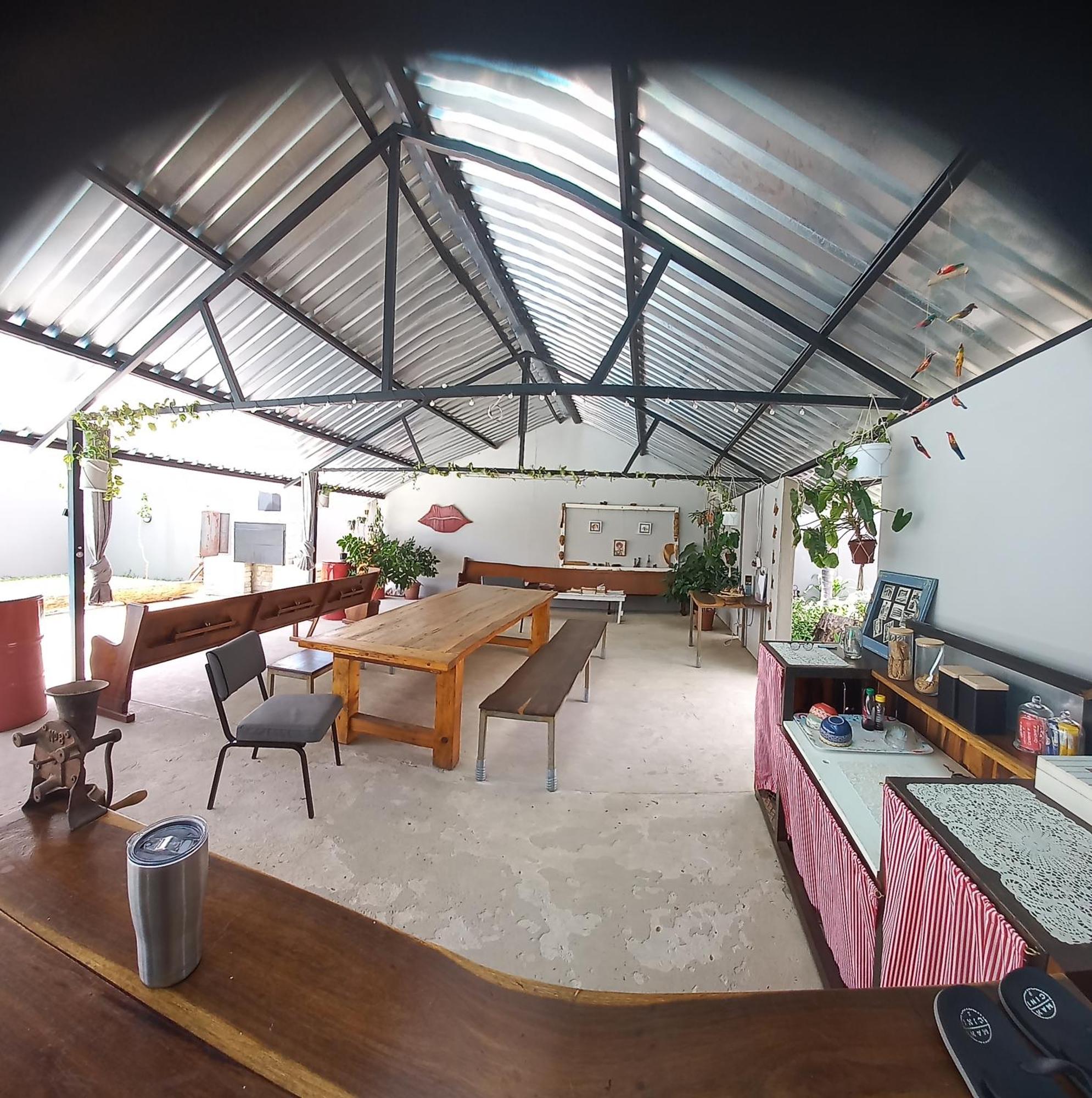 Urban Farm Haus Guesthouse Рунду Экстерьер фото